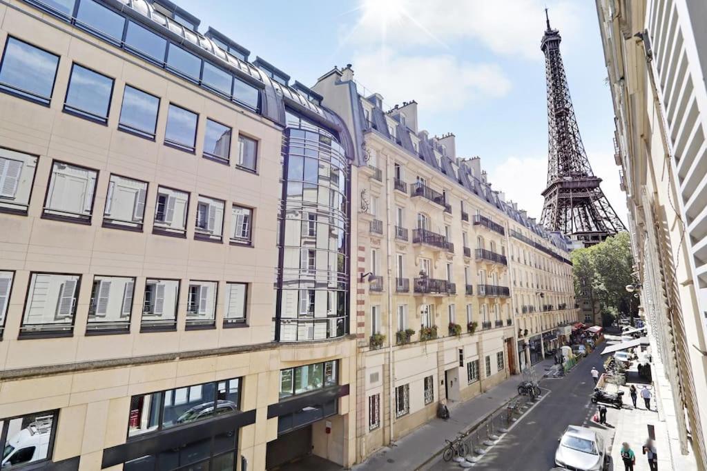 Sejour Au Pied De La Tour Eiffel Lägenhet Paris Exteriör bild